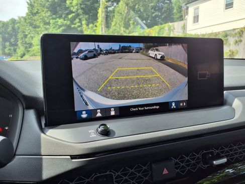 Used 2024 Honda Accord Sport image 11