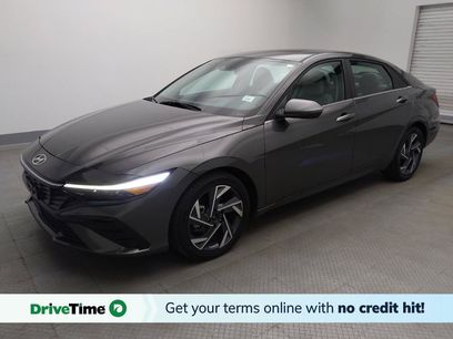 Used 2025 Hyundai Elantra Limited