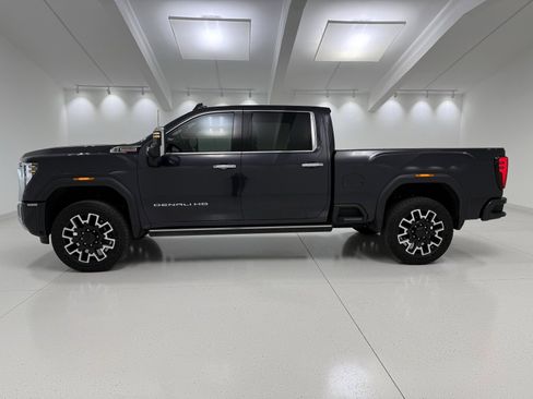 Used 2024 GMC Sierra 2500 Denali w/ Denali Reserve Package image 5