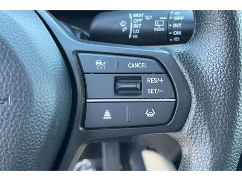 Certified 2024 Honda HR-V LX image 35