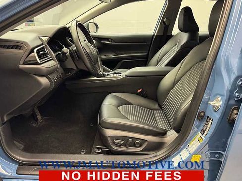 Used 2023 Toyota Camry SE image 12