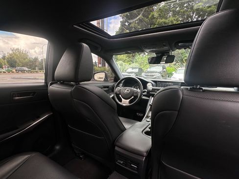 Used 2017 Lexus IS 200t F Sport w/ F Sport Package RWD image 26