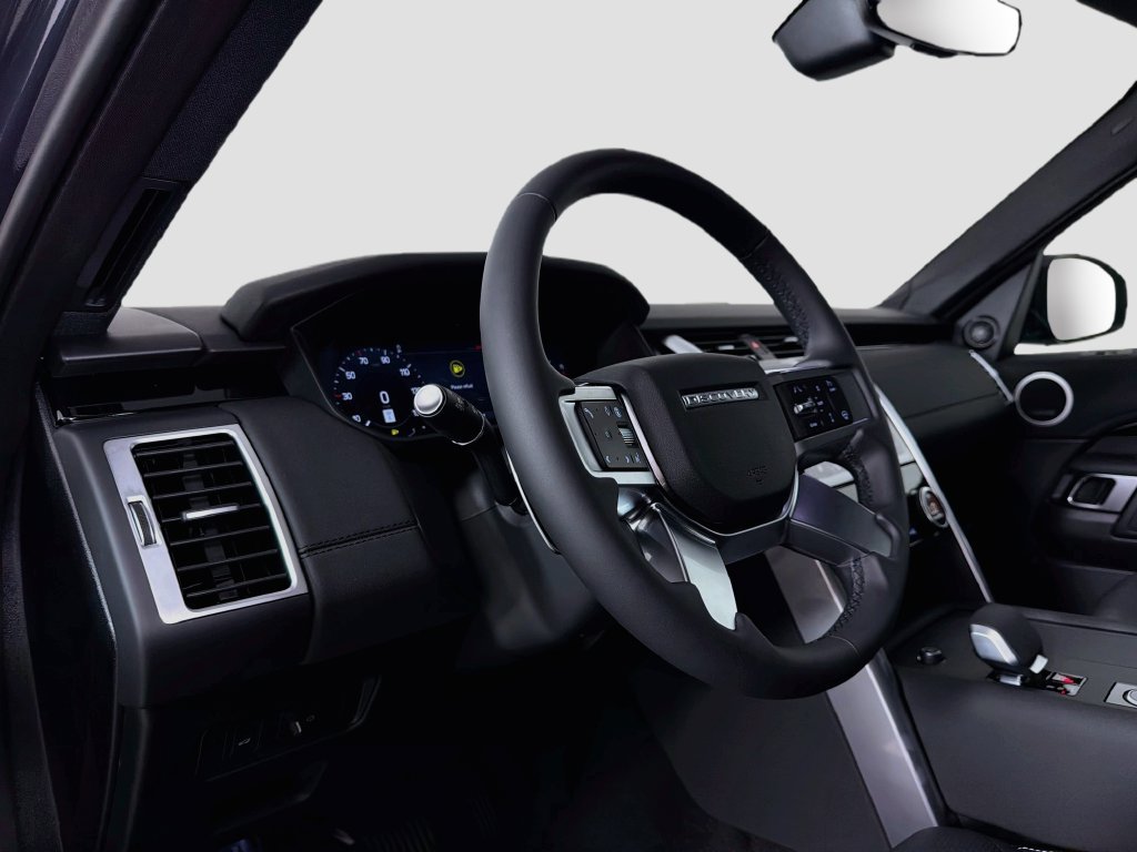 New 2026 Land Rover Discovery S AWD/4WD image 9