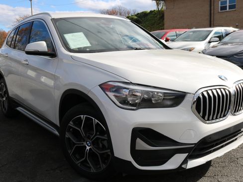 Used 2021 BMW X1 sDrive28i image 3
