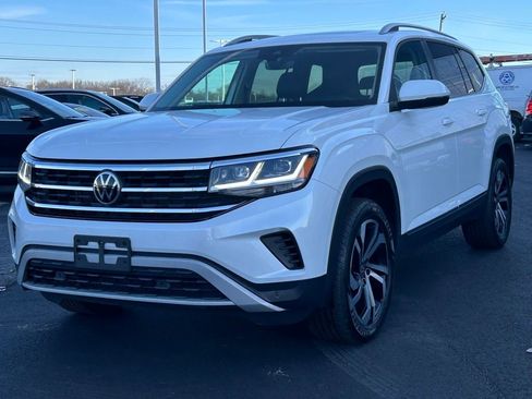 Used 2022 Volkswagen Atlas SEL image 3