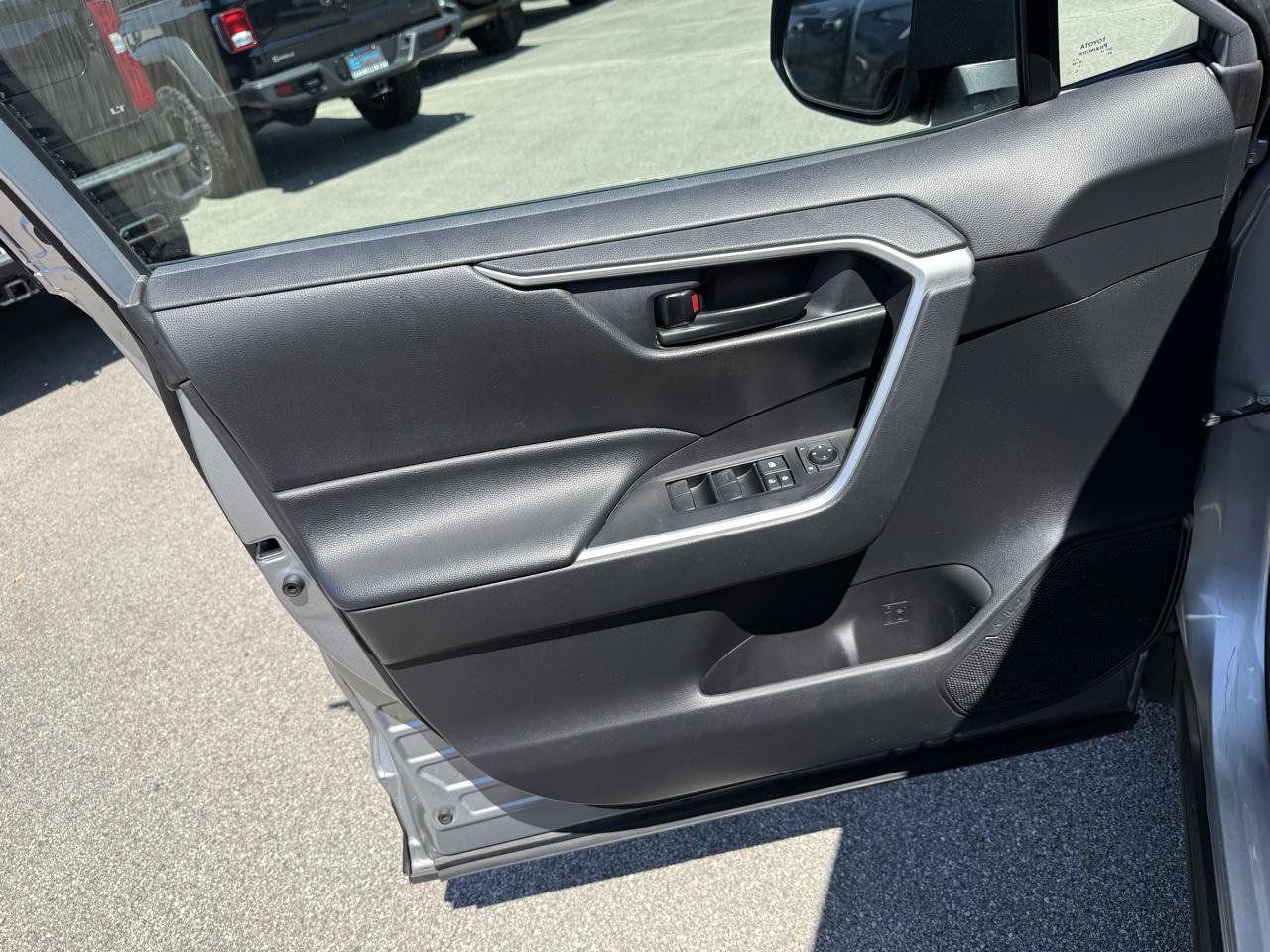 Used 2020 Toyota RAV4 LE w/ All Weather Liner Package FWD image 13
