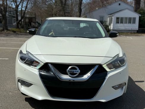 Used 2016 Nissan Maxima SR image 2