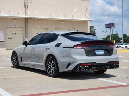 Used 2022 Kia Stinger GT-Line w/ Sun & Sound Package RWD image 5