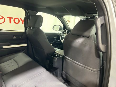 Used 2024 Toyota Tacoma TRD Off-Road image 16