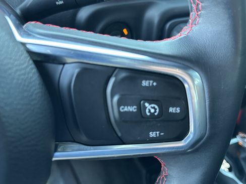 Used 2018 Jeep Wrangler Unlimited Rubicon image 30