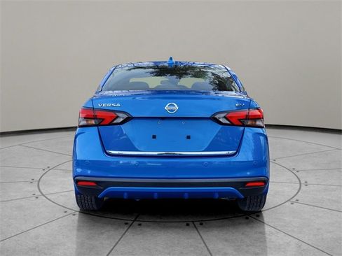 Used 2020 Nissan Versa SV image 11