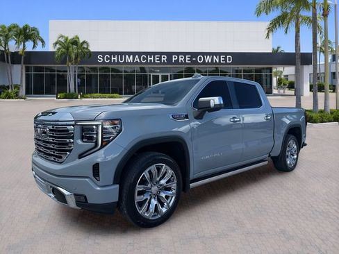 Used 2025 GMC Sierra 1500 Denali w/ Denali Reserve Package AWD/4WD image 3