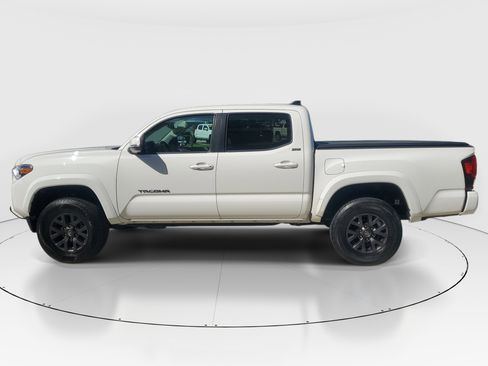 Used 2023 Toyota Tacoma SR5 AWD/4WD image 6
