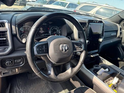 Used 2022 RAM 1500 Laramie w/ Sport Appearance Package AWD/4WD image 9