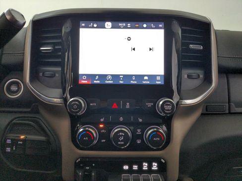 Used 2022 RAM 2500 Laramie AWD/4WD image 20