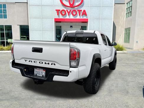 Used 2021 Toyota Tacoma TRD Off-Road w/ TRD Premium Off Road Package AWD/4WD image 8