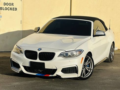 Used 2016 BMW M235i Convertible image 2