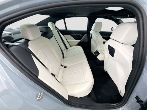 New 2026 BMW 530i w/ M Sport Package image 21