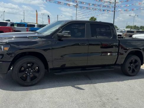 Used 2024 RAM 1500 Big Horn AWD/4WD image 3