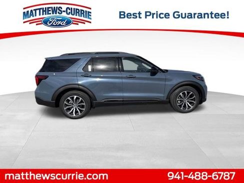 New 2026 Ford Explorer ST-Line image 3