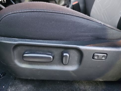 Used 2023 Toyota Tacoma TRD Off-Road image 23