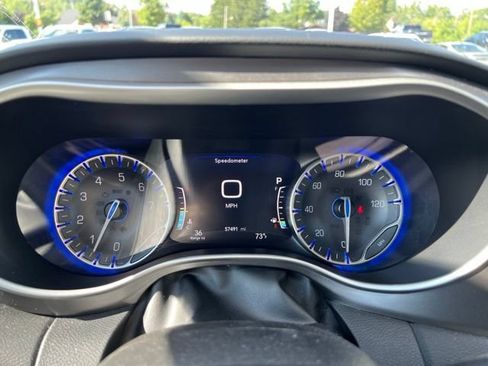 Certified 2023 Chrysler Pacifica Touring-L FWD image 25