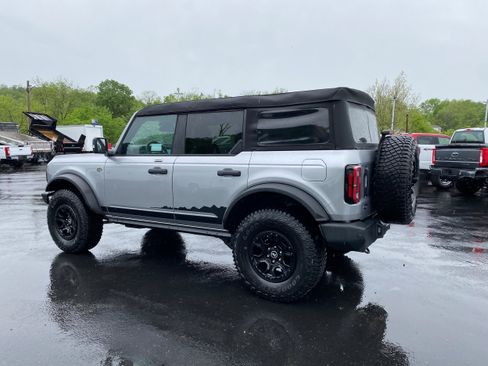 Used 2023 Ford Bronco Wildtrak image 5