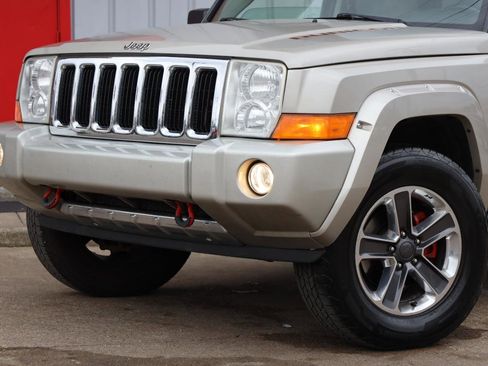 Used 2007 Jeep Commander Limited w/ Trailer Tow Group IV image 4