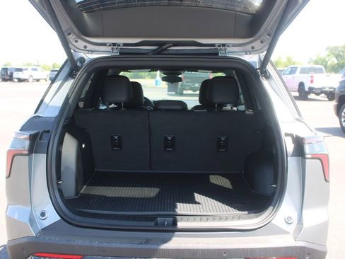 New 2026 Chevrolet Equinox ACTIV w/ Convenience Package III FWD image 14