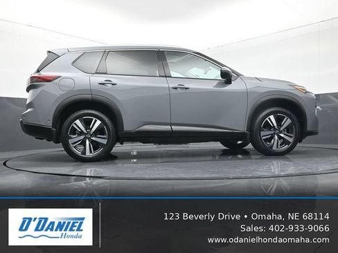 Used 2024 Nissan Rogue SL w/ SL Premium Package AWD/4WD image 13