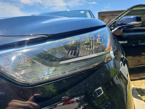 Used 2020 Toyota Highlander LE FWD image 31