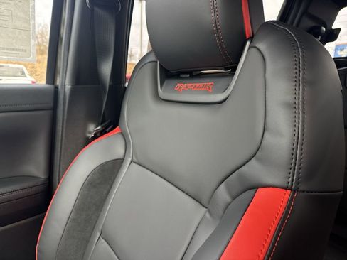 New 2025 Ford Ranger Raptor image 40