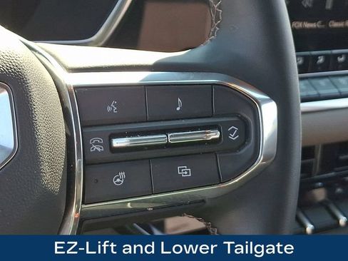 Used 2026 GMC Canyon Denali AWD/4WD image 8