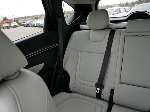 Used 2023 Hyundai Tucson SEL w/ Convenience Package image 12