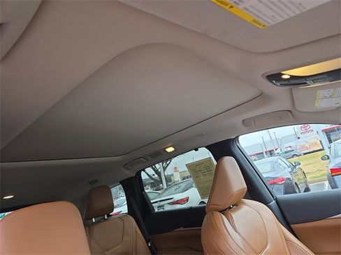 Used 2025 INFINITI QX60 Sensory image 16