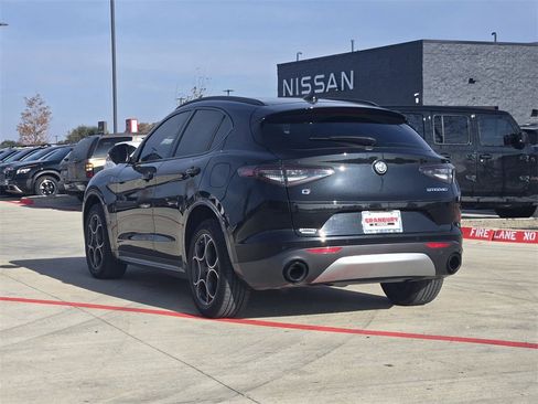 Used 2024 Alfa Romeo Stelvio Ti image 5