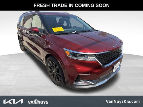 Used 2022 Kia Carnival SX FWD image 2