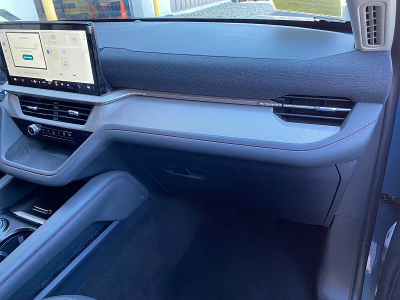 Used 2025 Ford Explorer Active w/ Active Comfort Package AWD/4WD image 21