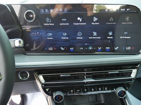 New 2026 Chevrolet Traverse LT w/ Enhanced Driving Package image 16