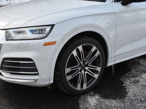 Used 2020 Audi SQ5 Premium Plus w/ Premium Plus Package image 14