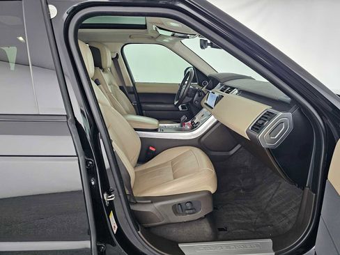 Used 2020 Land Rover Range Rover Sport HSE image 10