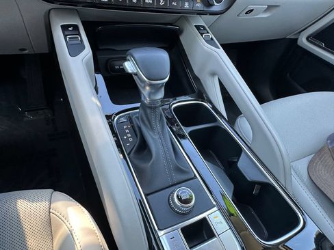 Used 2025 Kia Telluride S FWD image 35