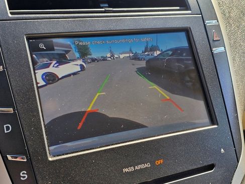 Used 2014 Lincoln MKZ w/ Equipment Group 102A Reserve FWD image 10