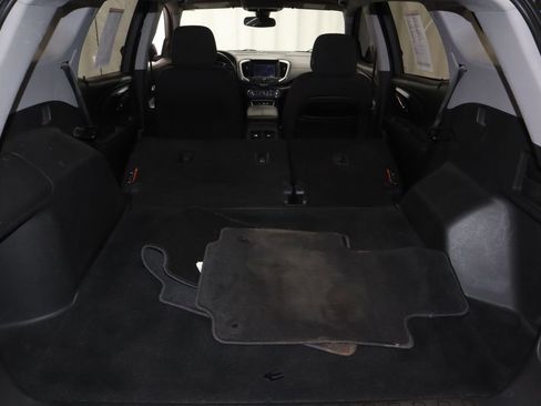 Used 2022 GMC Terrain SLE w/ Driver Convenience Package FWD image 14
