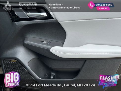 New 2025 Mitsubishi Outlander SE image 10