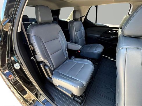 Used 2018 Chevrolet Traverse Premier image 25