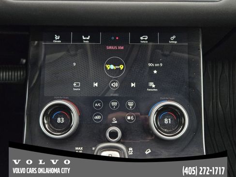 Used 2020 Land Rover Range Rover Evoque SE AWD/4WD image 17