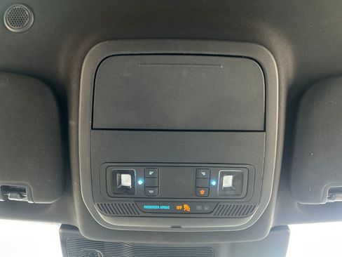 Certified 2020 Ford Explorer XLT w/ Equipment Group 202A image 20