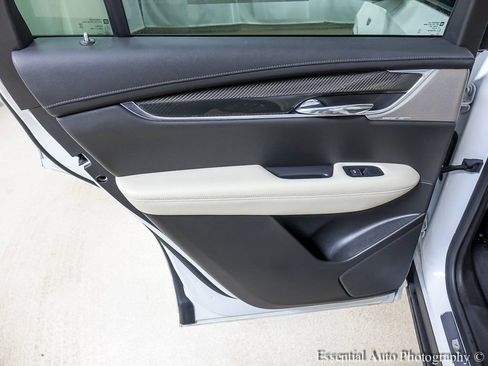 Certified 2021 Cadillac XT6 Sport image 22