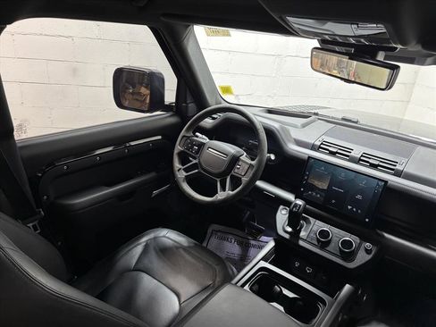 Used 2023 Land Rover Defender 110 V8 image 35